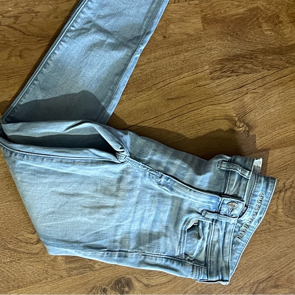 AMERICAN EAGE SUPER STRECH JEANS.
